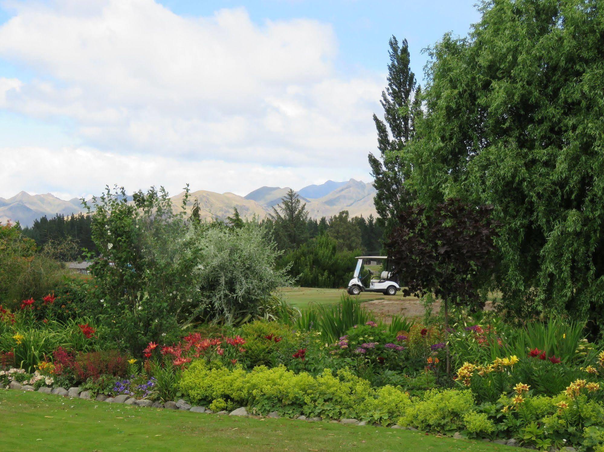 Marchmont Gardens Bed & Breakfast Hanmer Springs Exterior photo