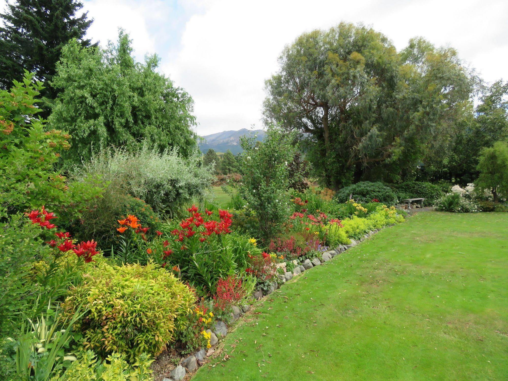 Marchmont Gardens Bed & Breakfast Hanmer Springs Exterior photo